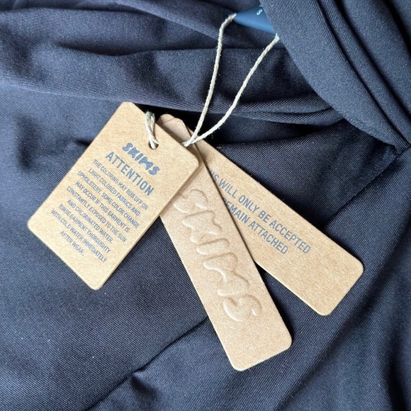 SKIMS XXS Black Swim Sarong - NWT - Picture 3 of 3